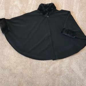 Pancho with Sleeve and fur